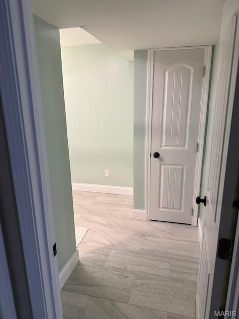 203 Chadwyck Cir, Herculaneum, MO 63048 - hallway featuring baseboards