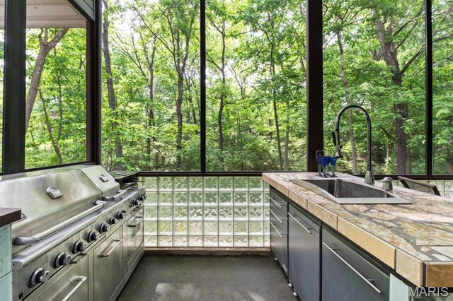 400 Gabriel Dr, Kirkwood, MO 63122 - sunroom featuring a sink