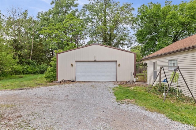 519 N Maple St, Duquoin, IL 62832 - detached garage with fence
