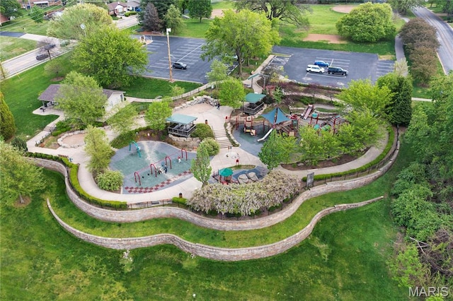 aerial view of property and surrounding area
