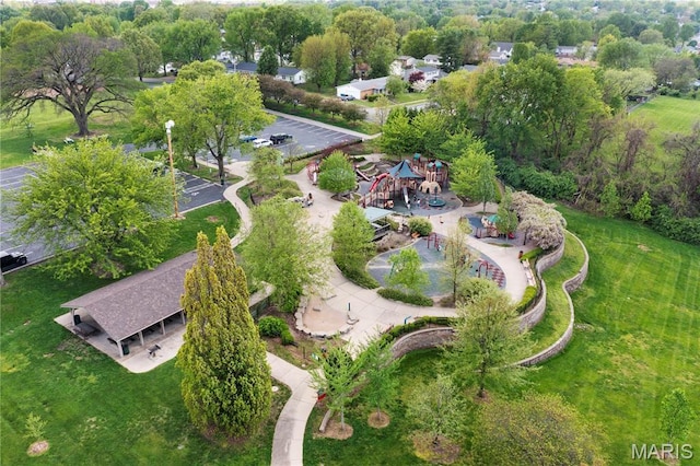 aerial view of property and surrounding area