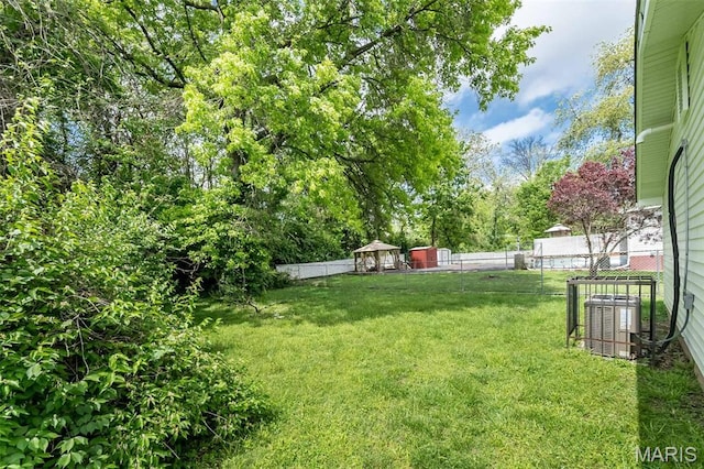 1331 Belrue Ave, Saint Louis, MO 63133 - view of yard with central air condition unit