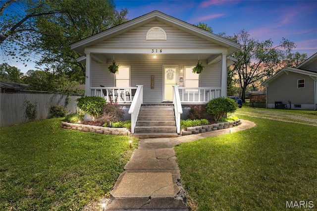 314 S Carleton St, Farmington, MO 63640 - shotgun-style home with covered porch