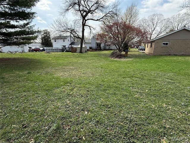 1808 N 15th St, Swansea, IL 62226 - view of yard