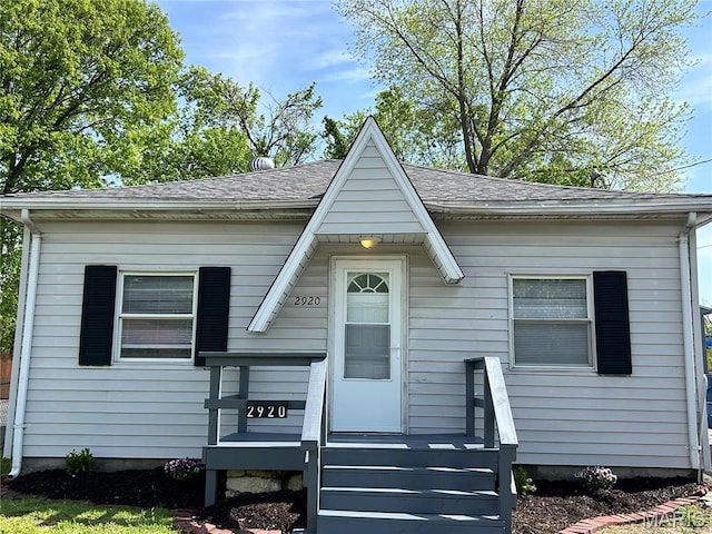 2920 Hillcrest Ave, Alton, IL 62002 - view of front of property featuring roof with shingles