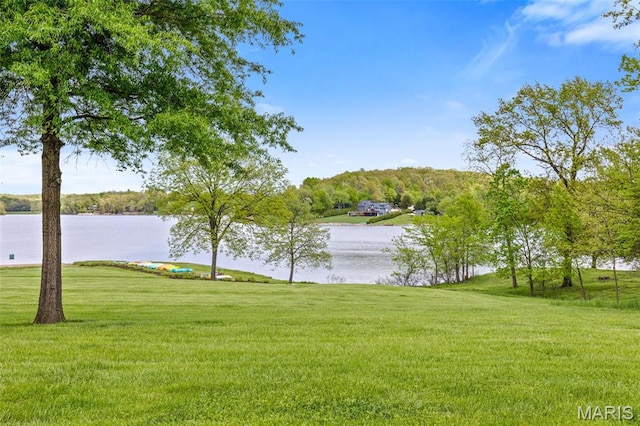 45 S Lionshead Dr, Innsbrook, MO 63390 - water view