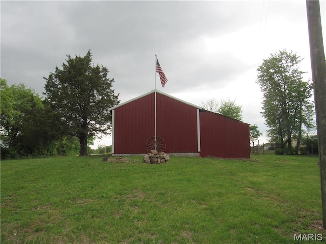 2375 Argo Rd, Cuba, MO 65453 - view of pole building with a lawn