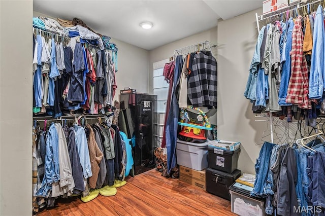 802 Hager Rd, Farmington, MO 63640 - spacious closet featuring wood finished floors
