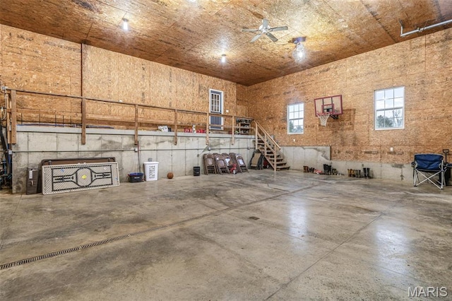802 Hager Rd, Farmington, MO 63640 - garage featuring ceiling fan