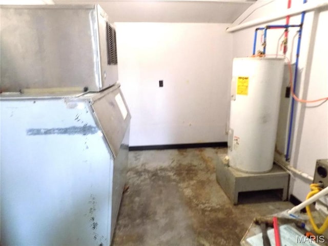 491 Broadway St, Edgar Springs, MO 65462 - utilities featuring gas water heater