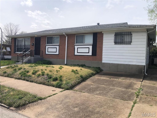 4501 San Francisco, San Francisco, Saint Louis, MO 63115 - ranch-style house with brick siding