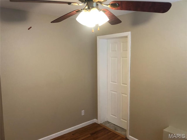 4501 San Francisco, San Francisco, Saint Louis, MO 63115 - empty room featuring dark wood-style flooring and a ceiling fan