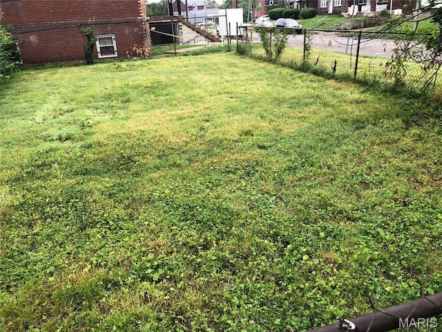 4501 San Francisco, San Francisco, Saint Louis, MO 63115 - view of yard