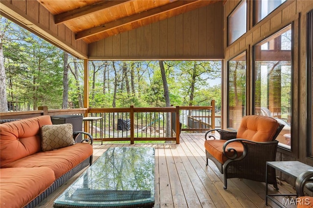 2635 Grendel Rdg, Innsbrook, MO 63390 - sunroom featuring an outdoor living space and view of wooded area