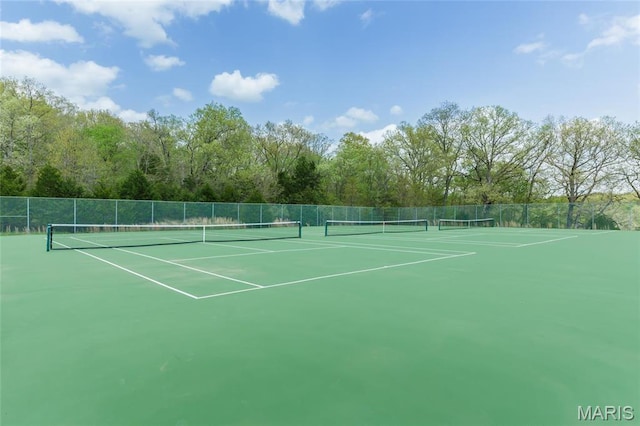 2635 Grendel Rdg, Innsbrook, MO 63390 - view of tennis court with fence