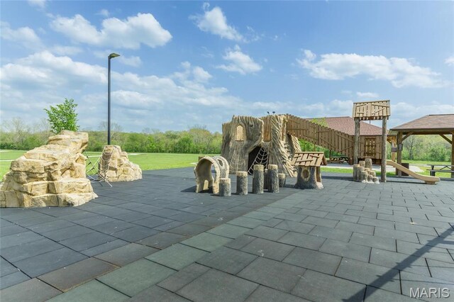 2635 Grendel Rdg, Innsbrook, MO 63390 - view of community