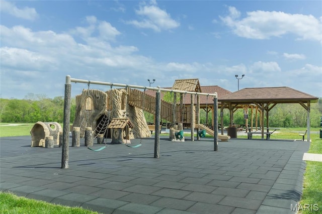 2635 Grendel Rdg, Innsbrook, MO 63390 - view of communal playground