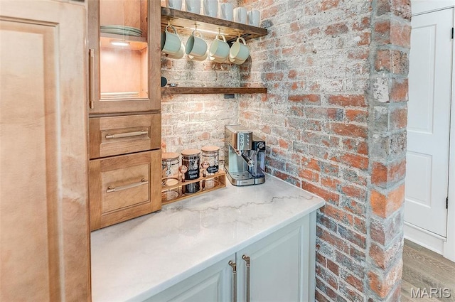 2367 Central Ave, Alton, IL 62002 - detailed view of brick wall