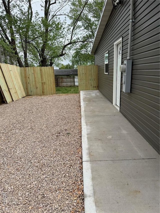 229 Siebenman St, Bourbon, MO 65441 - view of yard