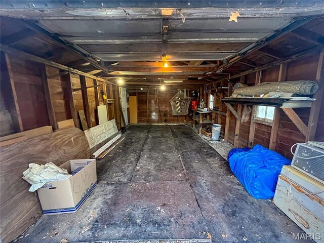504 Henrietta St, Gillespie, IL 62033 - basement featuring a garage
