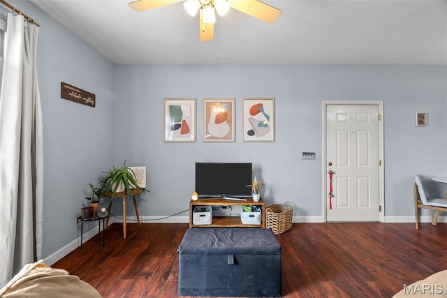 1239 Gardens Circle Dr Unit I, Saint Louis, MO 63125 - living room featuring wood finished floors, ceiling fan, and baseboards