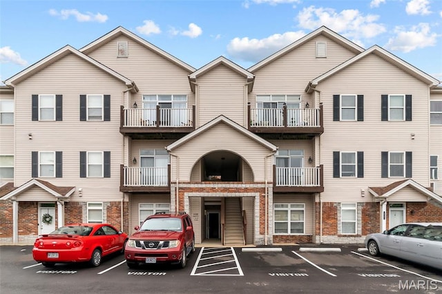 1239 Gardens Circle Dr Unit I, Saint Louis, MO 63125 - view of front of home with uncovered parking