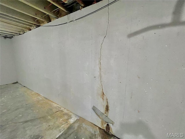 13556 Rustic Valley Dr, Wright City, MO 63390 - detailed view of unfinished concrete floors