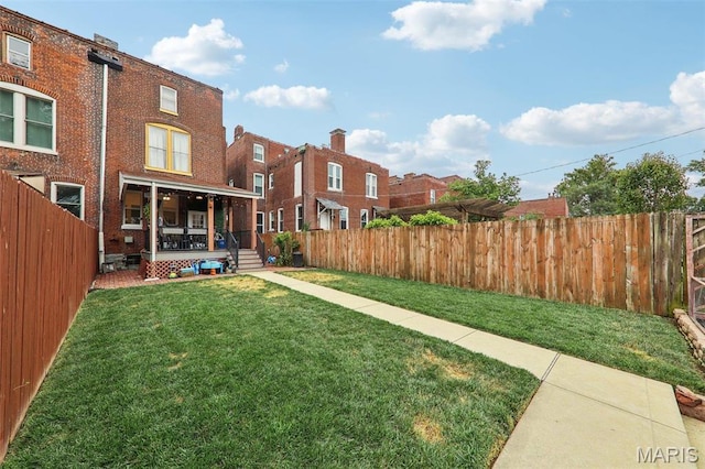 2116 Victor St, Saint Louis, MO 63104 - view of yard