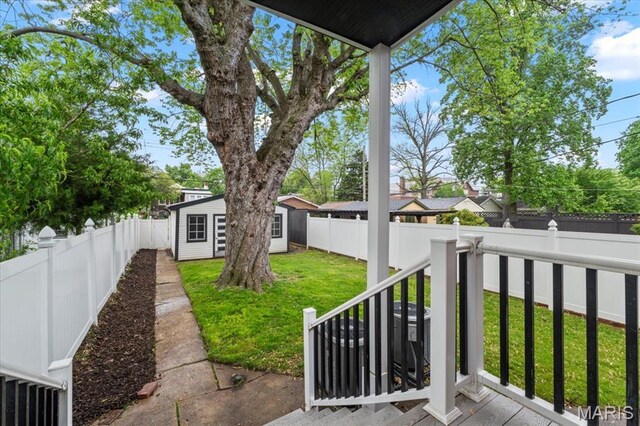 5518 Alaska Ave, Saint Louis, MO 63111 - view of yard featuring an outdoor structure