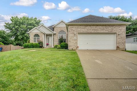 2645 Katrine Lake Dr, Belleville, IL 62221 - photo 3