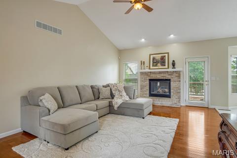 2645 Katrine Lake Dr, Belleville, IL 62221 - photo 9