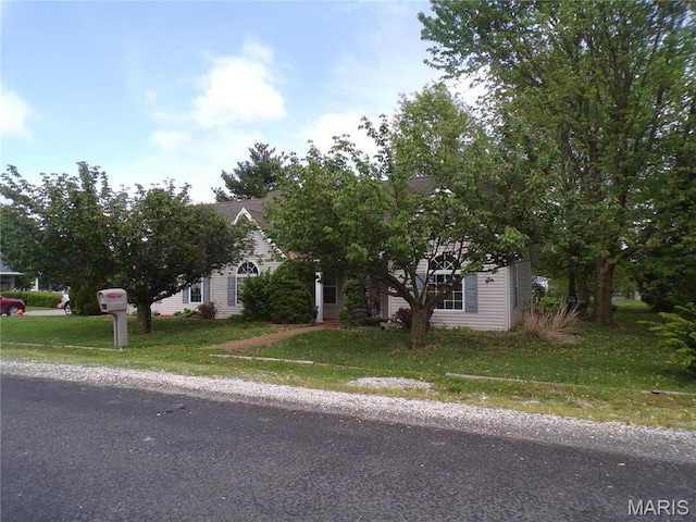 1301 Beaty Mound Rd, Jerseyville, IL 62052 - photo 1