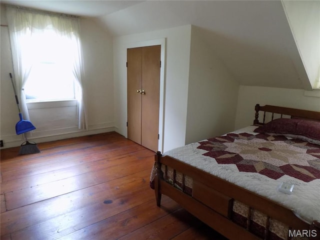 525 Russellville Rd, Arcadia, MO 63621 - bedroom with hardwood / wood-style flooring and lofted ceiling