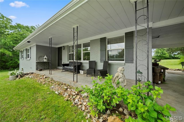 3066 W Meyer Rd, Foristell, MO 63348 - porch featuring a yard