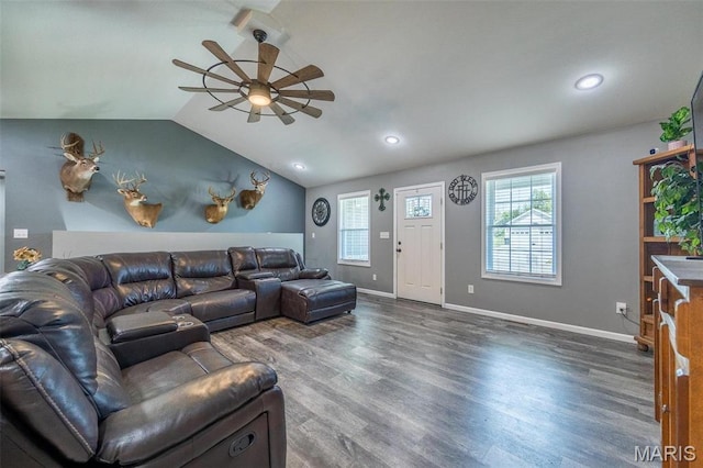1541 Fairfield Dr, Lebanon, MO 65536 - living room with a ceiling fan, wood finished floors, vaulted ceiling, recessed lighting, and baseboards