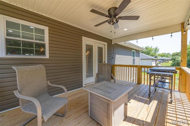 1541 Fairfield Dr, Lebanon, MO 65536 - deck with a ceiling fan