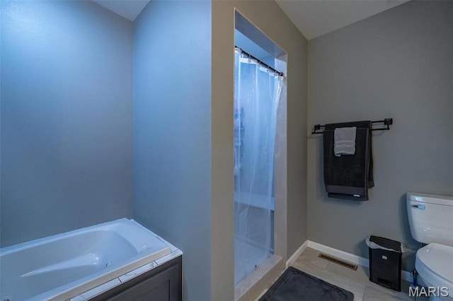 1541 Fairfield Dr, Lebanon, MO 65536 - bathroom with toilet, curtained shower, a bath, and baseboards