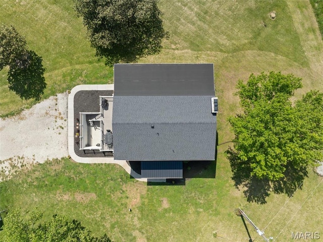 aerial view of property and surrounding area