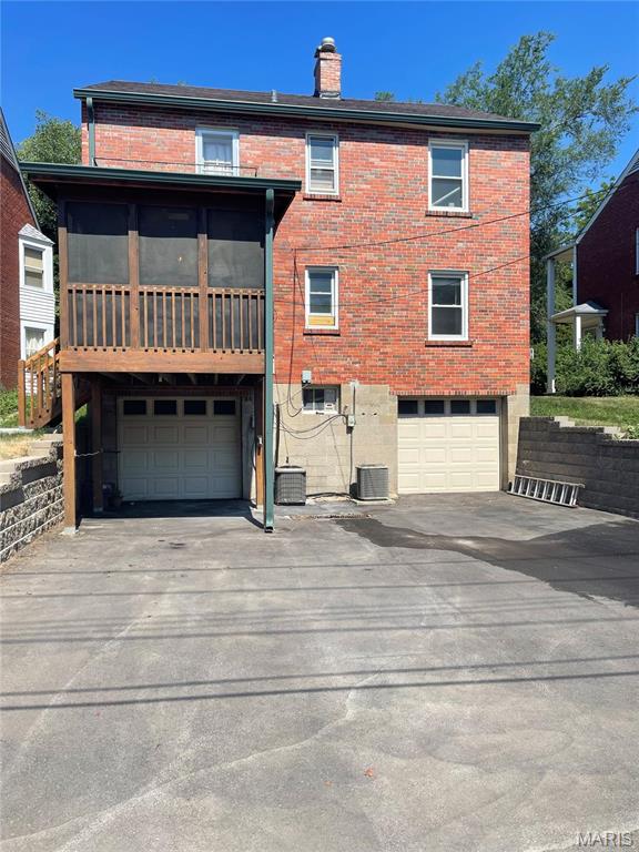 1060 E Linden Ave, Richmond Heights, MO 63117 - photo 1