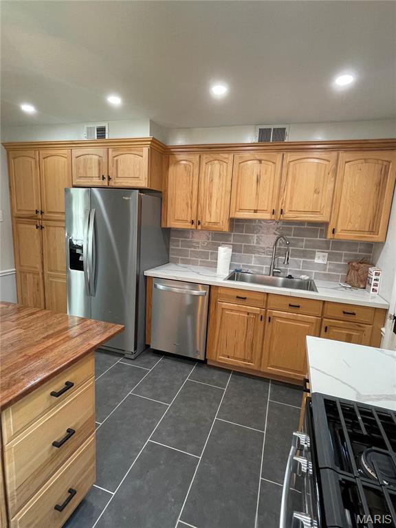 1060 E Linden Ave, Richmond Heights, MO 63117 - photo 4