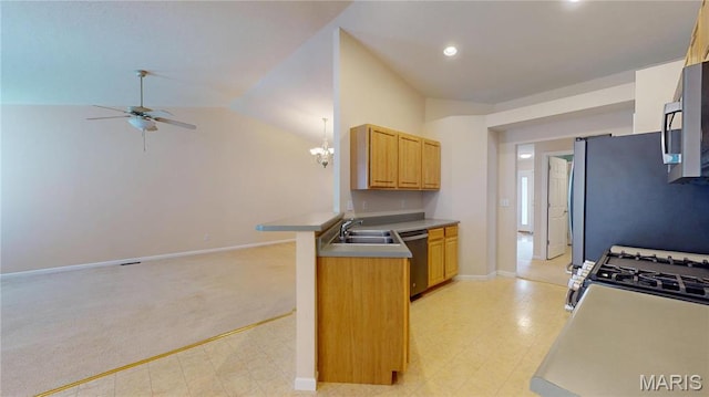 kitchen featuring stainless steel appliances, ceiling fan, a sink, baseboards, and light floors