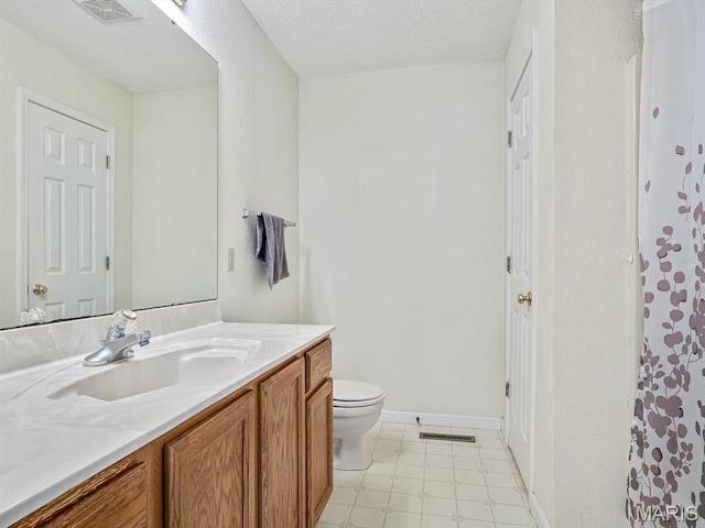 109 Miller Ct, Valmeyer, IL 62295 - bathroom with vanity, toilet, baseboards, and curtained shower