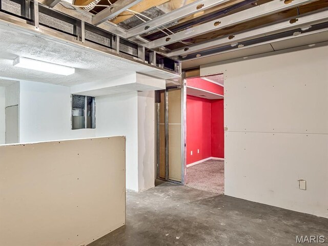 109 Miller Ct, Valmeyer, IL 62295 - view of basement