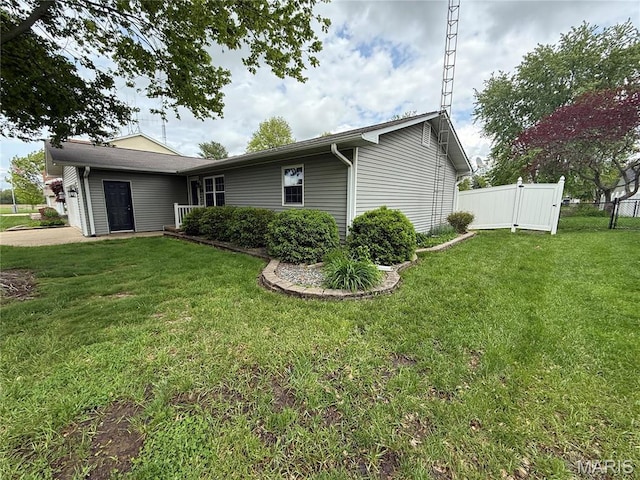 710 Ash St, Greenville, IL 62246 - view of home's exterior