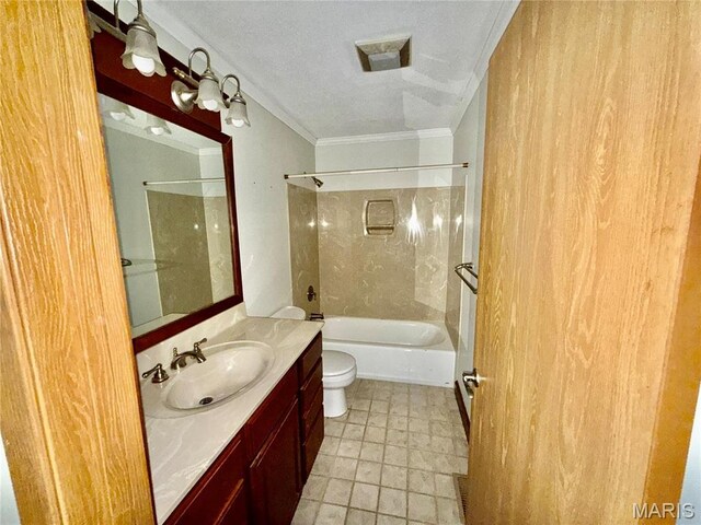 710 Ash St, Greenville, IL 62246 - full bath featuring ornamental molding, toilet, vanity, and shower / washtub combination