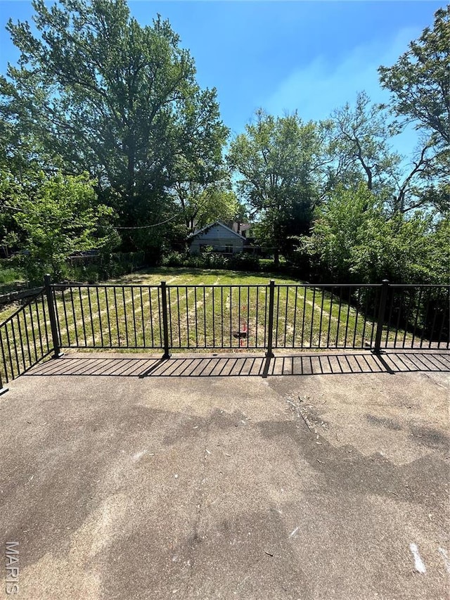 3604 Ridgedale Ave, Saint Louis, MO 63121 - view of patio / terrace