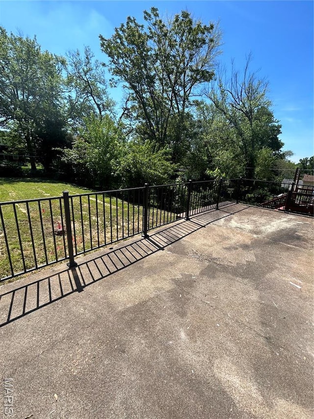 3604 Ridgedale Ave, Saint Louis, MO 63121 - view of patio