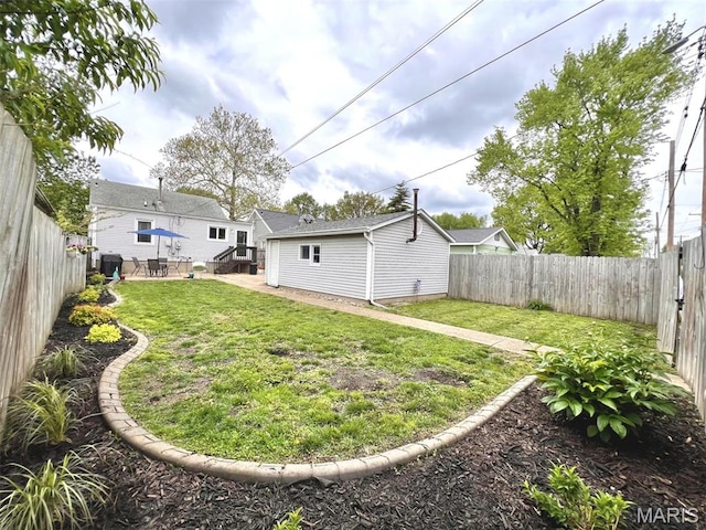 1816 N 22nd St, Springfield, IL 62702 - view of yard featuring a patio