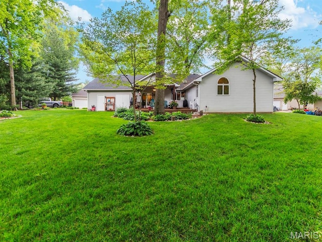 2700 Woods Way, Belleville, IL 62221 - back of house featuring a lawn