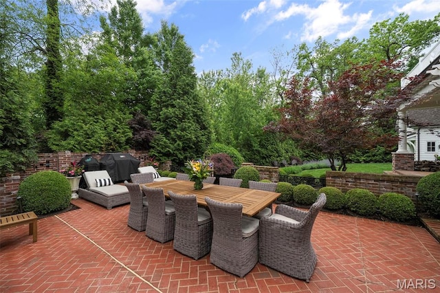 20 Picardy Ln, Ladue, MO 63124 - view of patio / terrace with outdoor dining space